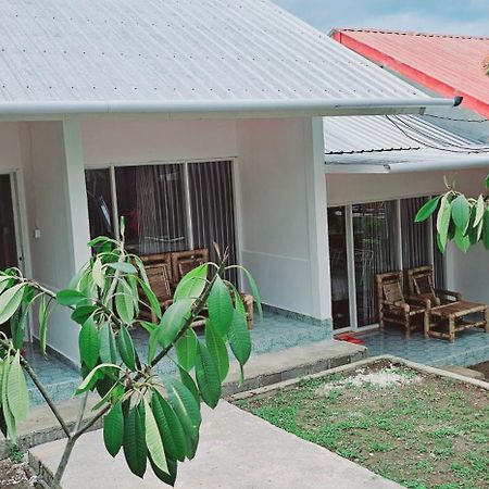 Pondok Guru Bakti Cottage Senaru Esterno foto