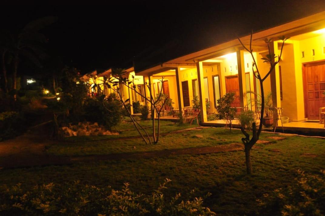 Pondok Guru Bakti Cottage Senaru Esterno foto