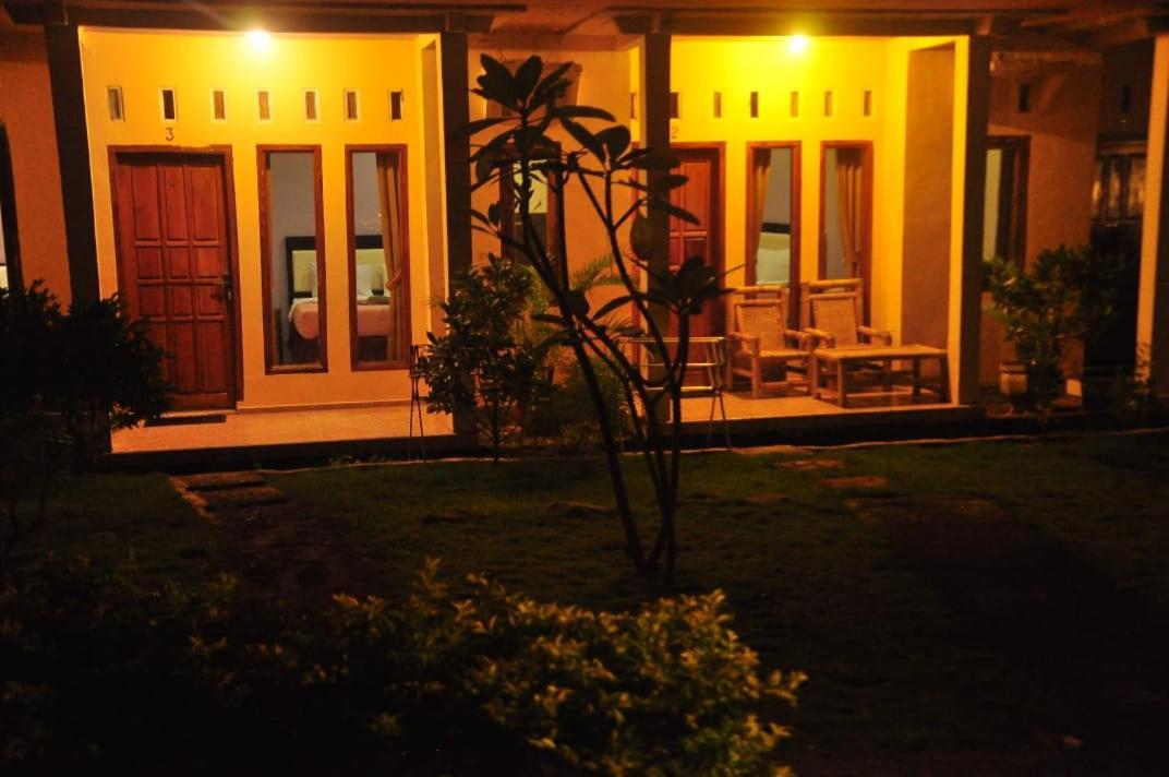 Pondok Guru Bakti Cottage Senaru Esterno foto