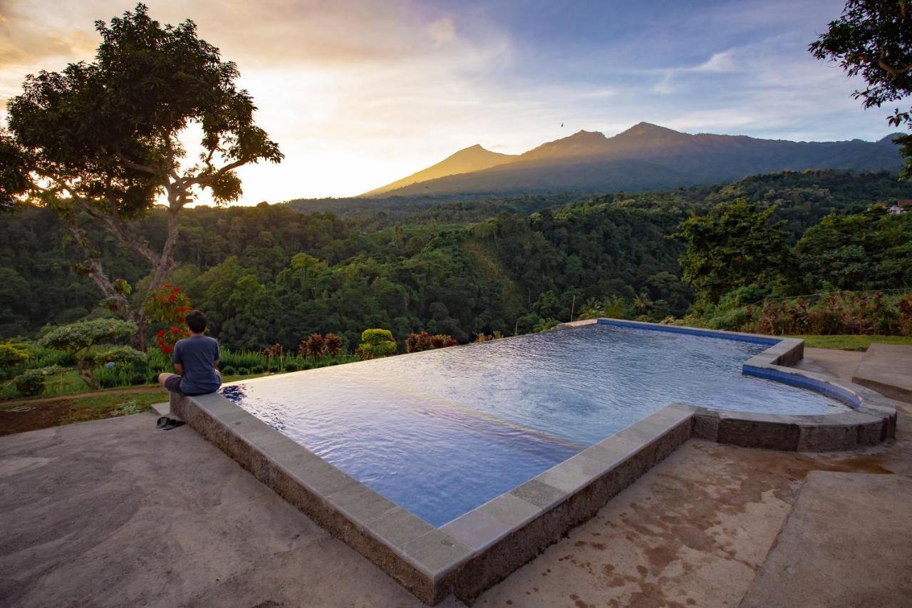 Pondok Guru Bakti Cottage Senaru Esterno foto
